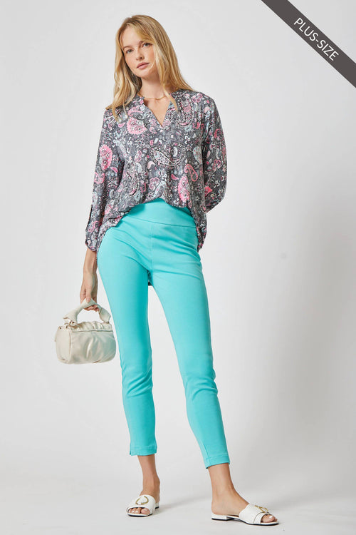 LIZZY ON MEDALLION Wrinkle Free Blouse