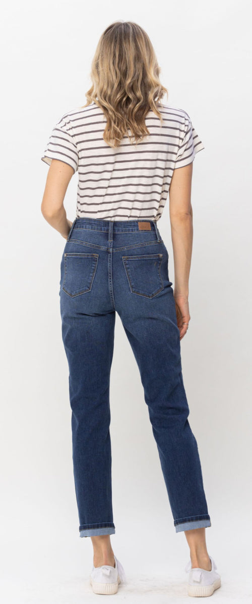 Judy Blue Catch Me Cuffin' Boyfriend Jeans