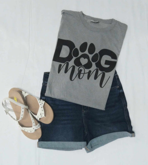 Dog Mom Tee